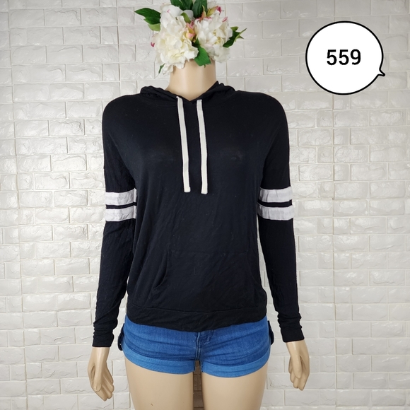 Hippie Rose Tops - Hippie Rose Small Black Stretch Hoodie Top – Fitted Casual Pullover
